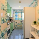 Bright & Inviting 2-bedroom Apt, Marina
