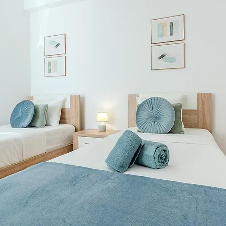 Bright & Inviting 2-bedroom Apt, Marina Apartment