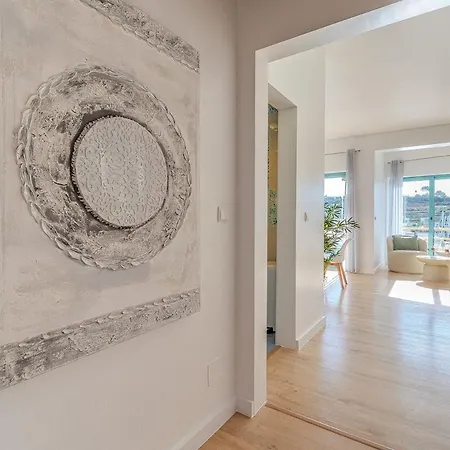 Bright & Inviting 2-bedroom Apt, Marina Apartamento