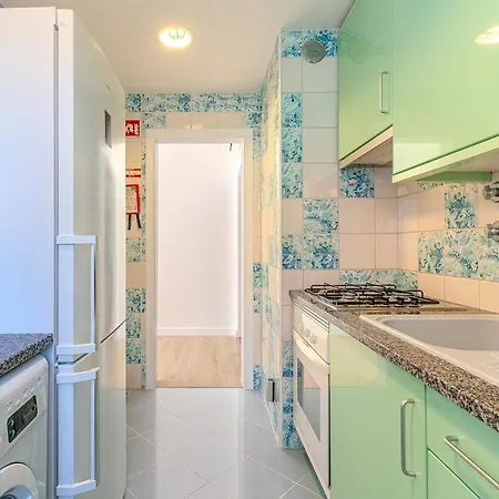 Bright & Inviting 2-bedroom Apt, Marina Albufeira
